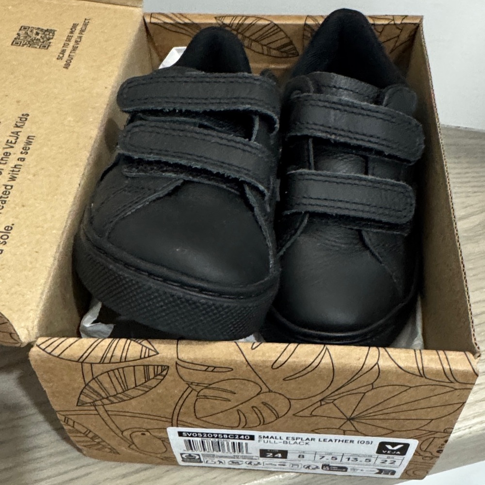 Veja Black Leather Kids Sneakers